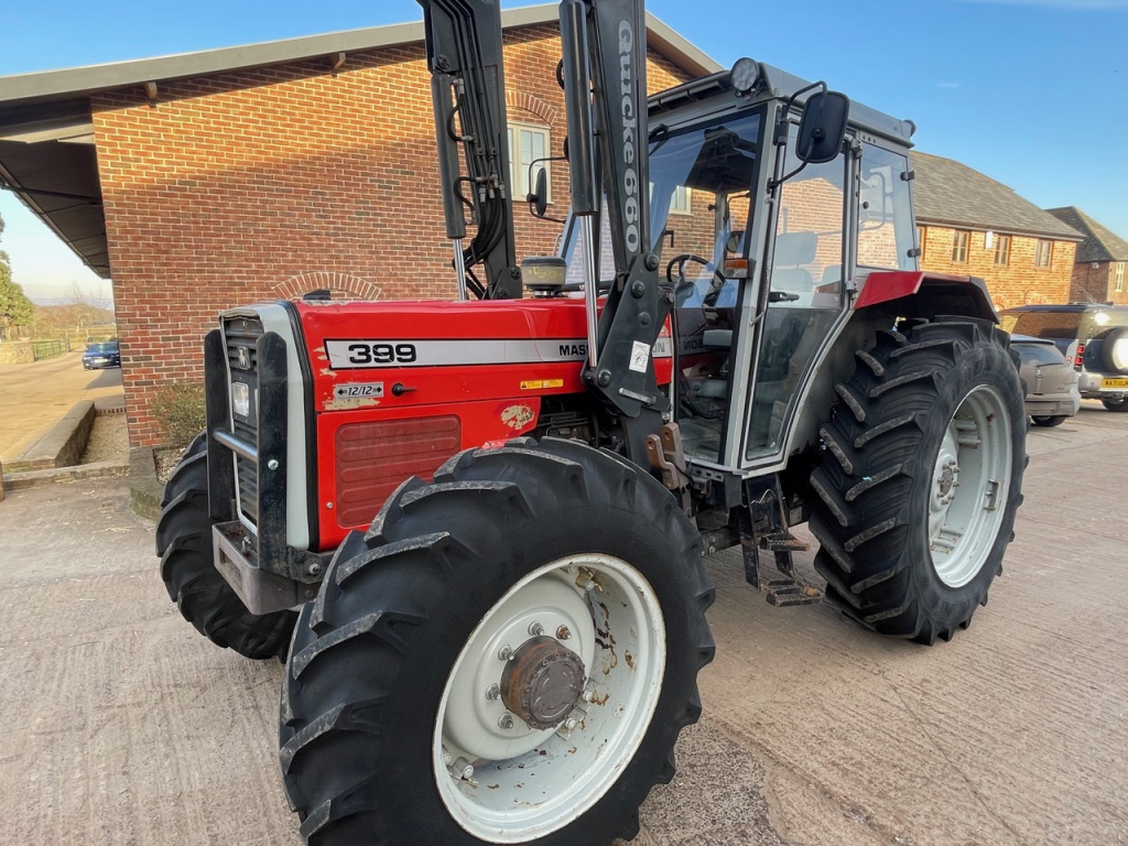 Massey Ferguson 399