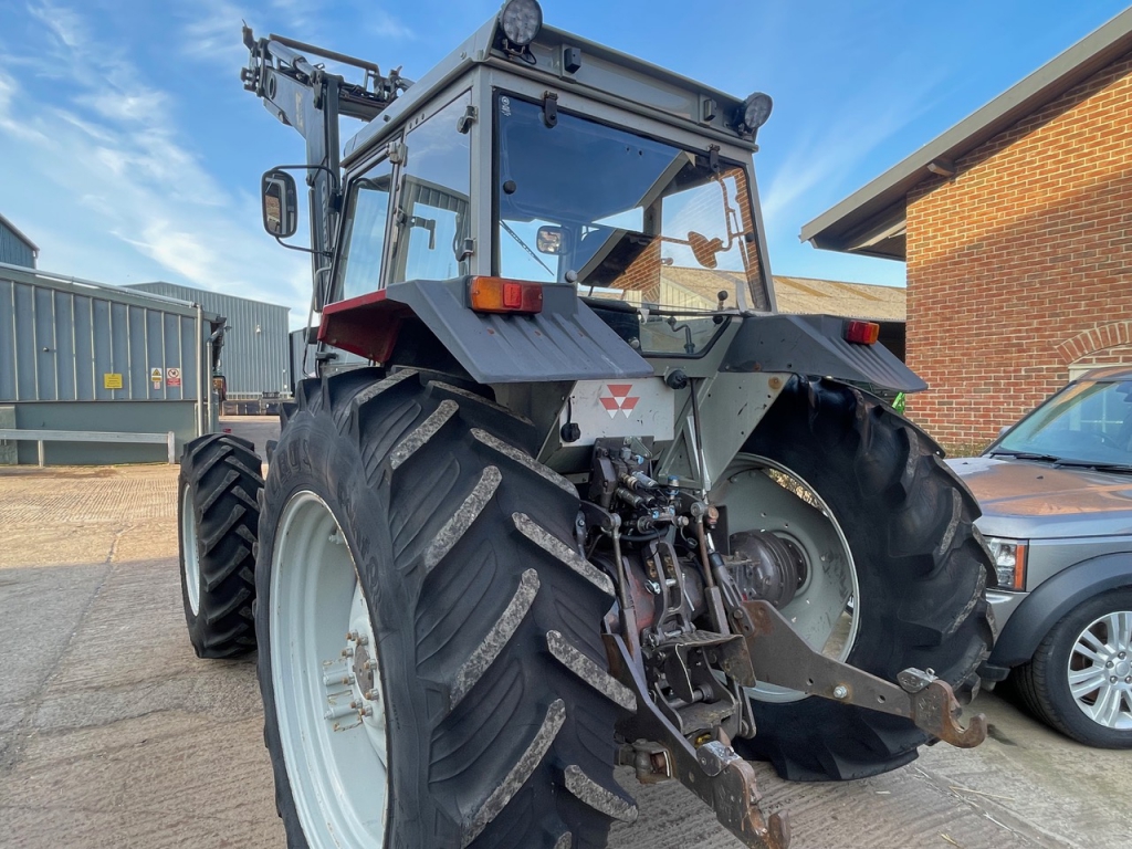 Massey Ferguson 399