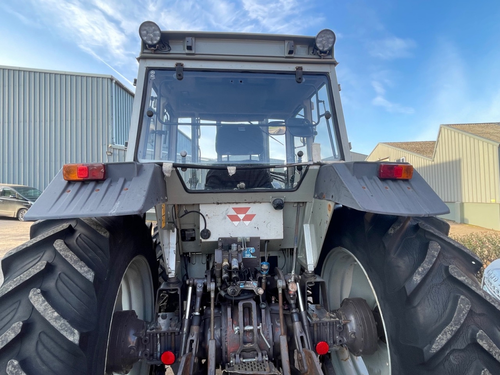 Massey Ferguson 399