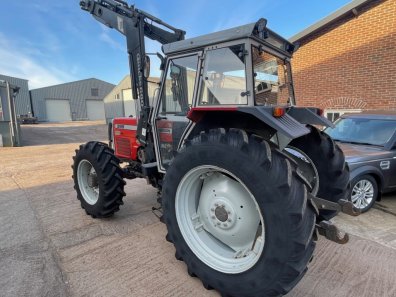 Massey Ferguson 399