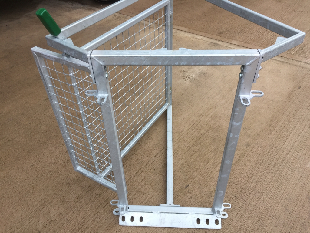 Condon Engineering 2 way sheep drafting gate