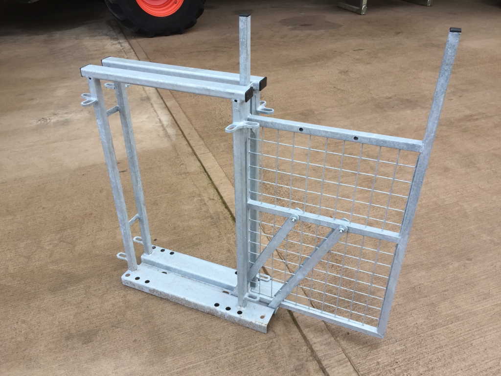 Condon Engineering tilt and slide sheep race gate