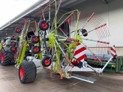 Claas Liner 3600 4 rotor rake