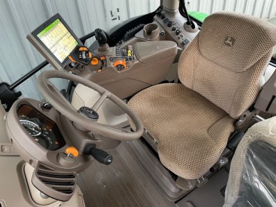 John Deere 6215R Ultimate Edition