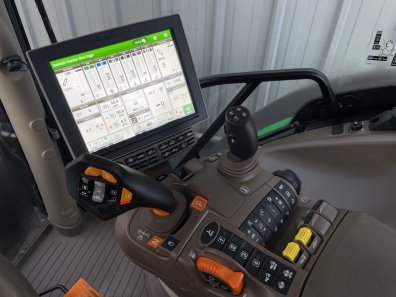 John Deere 6215R Ultimate Edition