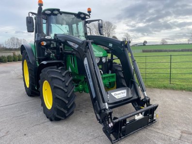 John Deere 6120M