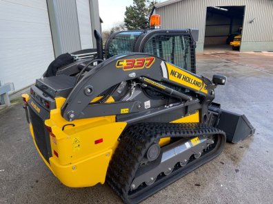 New Holland C337 skid steer