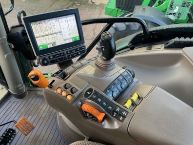 John Deere 6155R