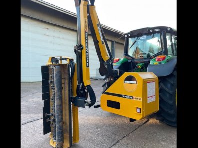 McConnel PA5755 hedge trimmer