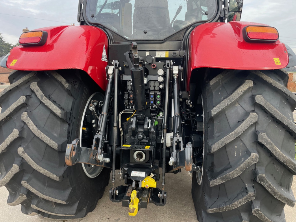 Case CVX 240