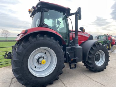 Case CVX 240