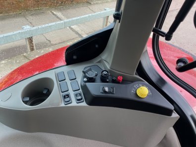 Case CVX 240