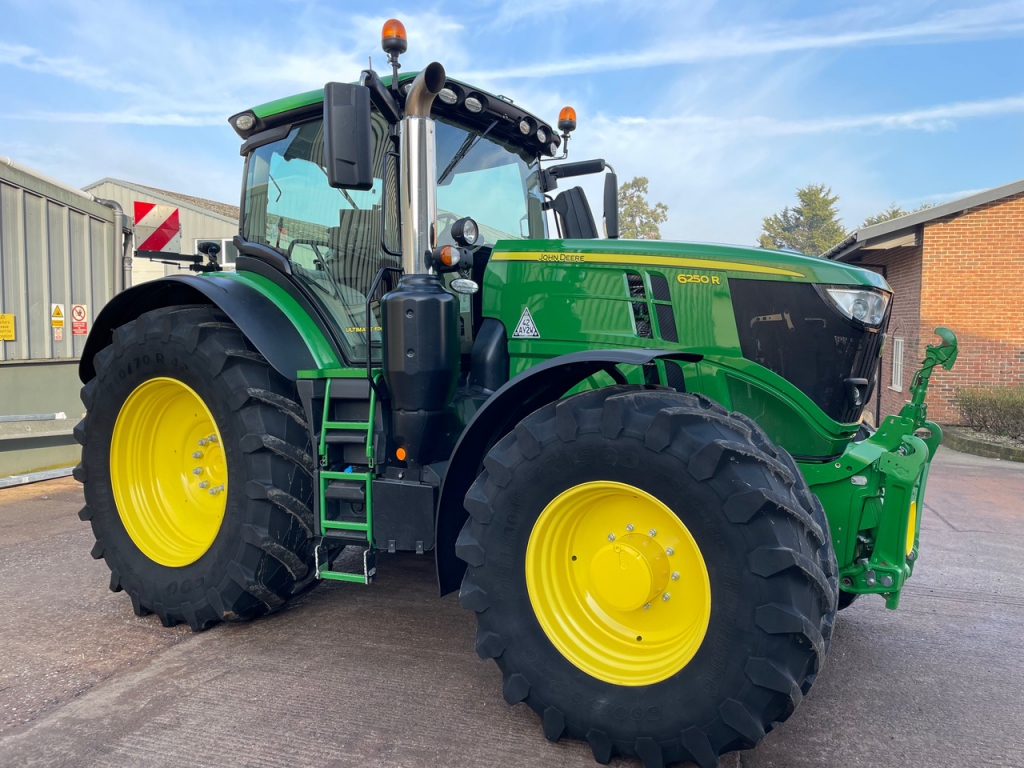 John Deere 6250R