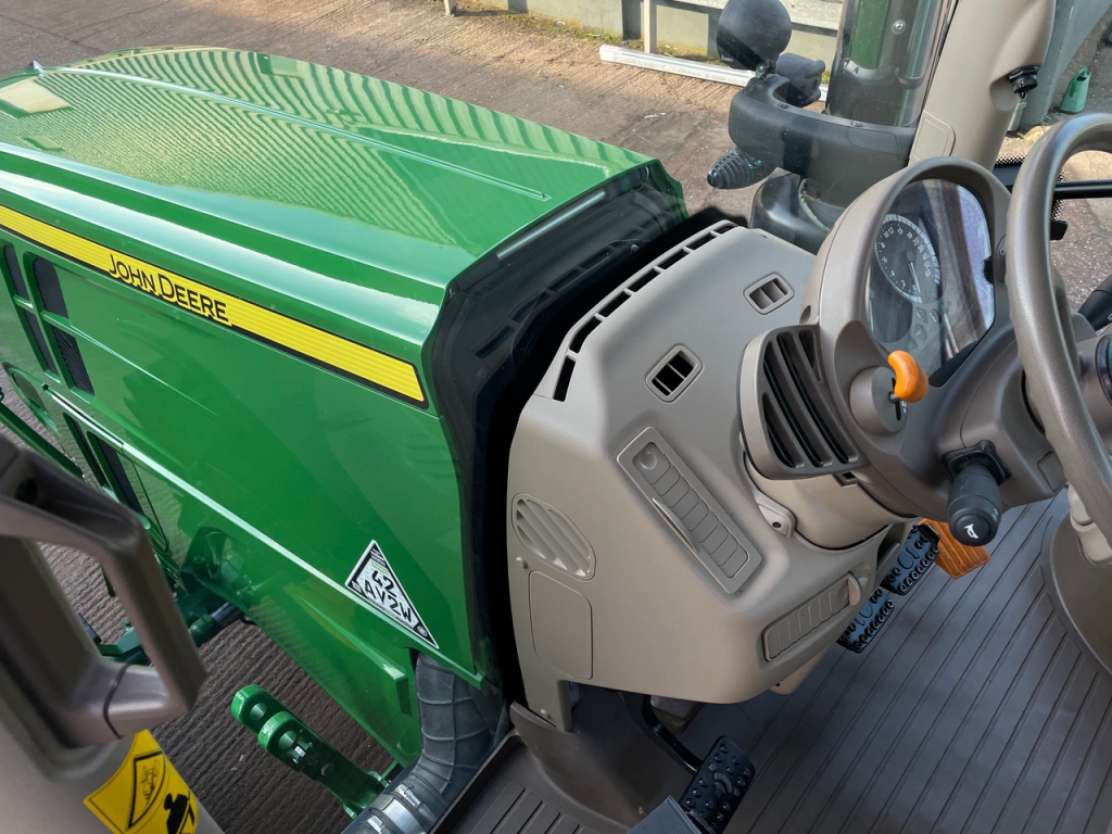 John Deere 6250R