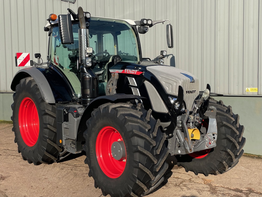 Fendt 724 Profi-Plus