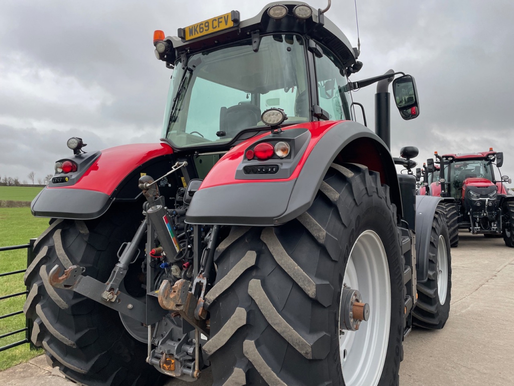 Massey Ferguson 8740S