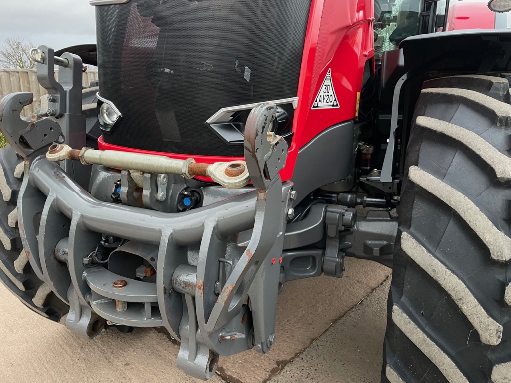 Massey Ferguson 8740S