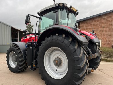 Massey Ferguson 8740S
