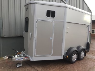 Ifor Williams HB511 horse box trailer