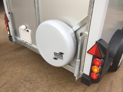 Ifor Williams HB511 horse box trailer