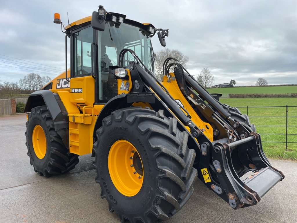 JCB 419S