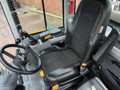 JCB 419S