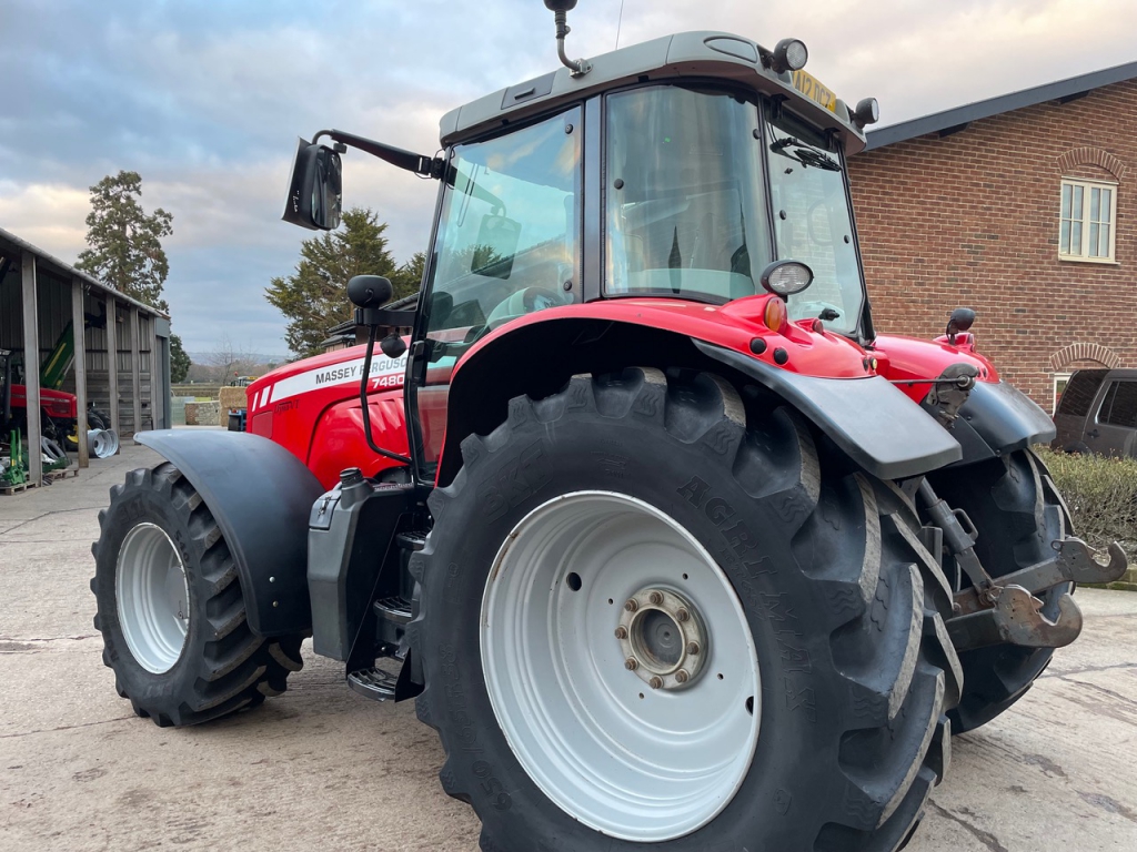 Massey Ferguson 7480