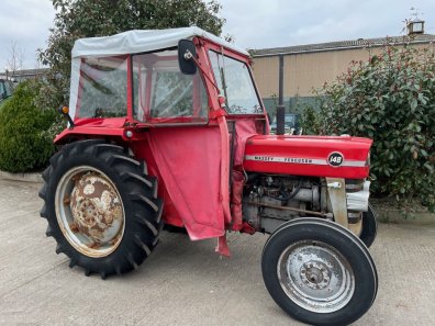 Massey Ferguson 148