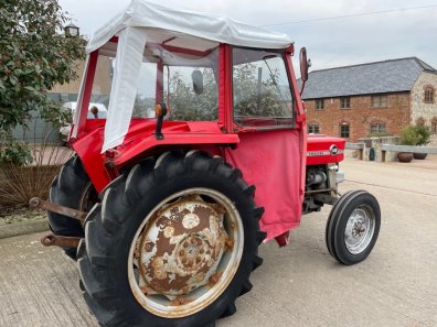 Massey Ferguson 148