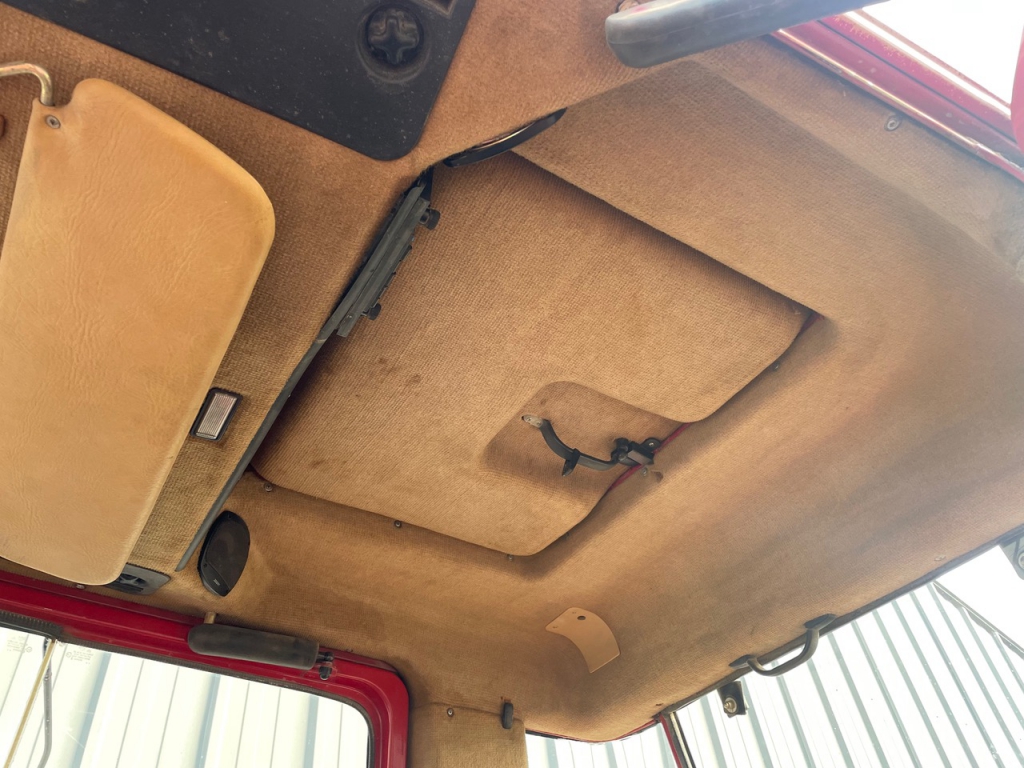 International 956XL