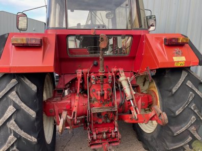 International 956XL