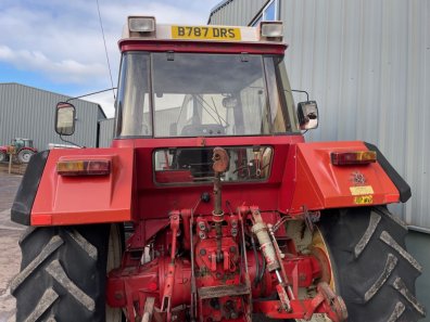 International 956XL