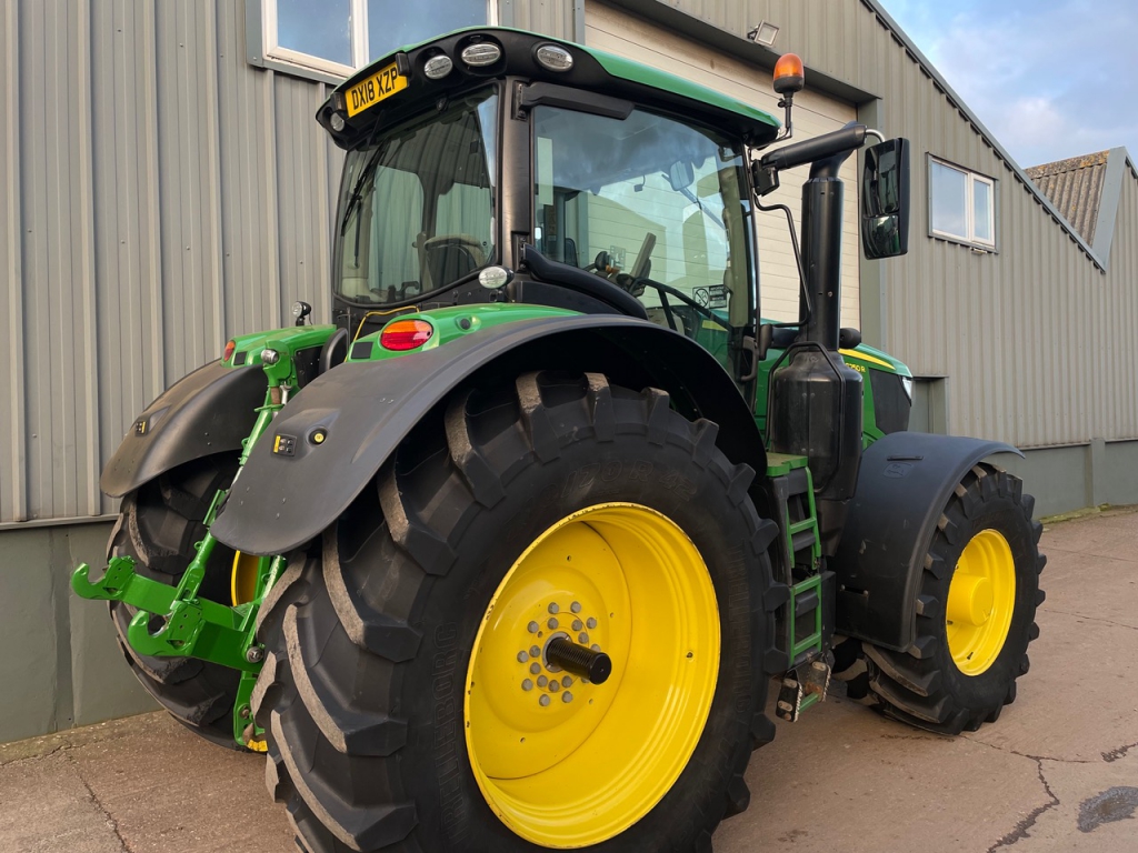 John Deere 6250R