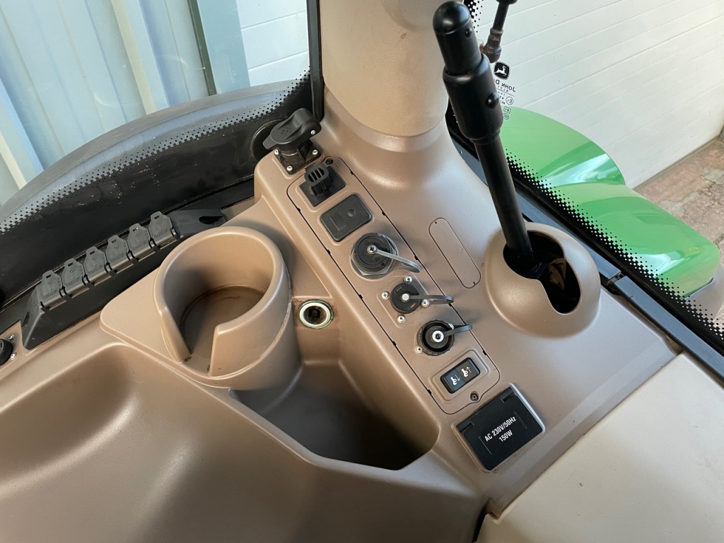 John Deere 6250R