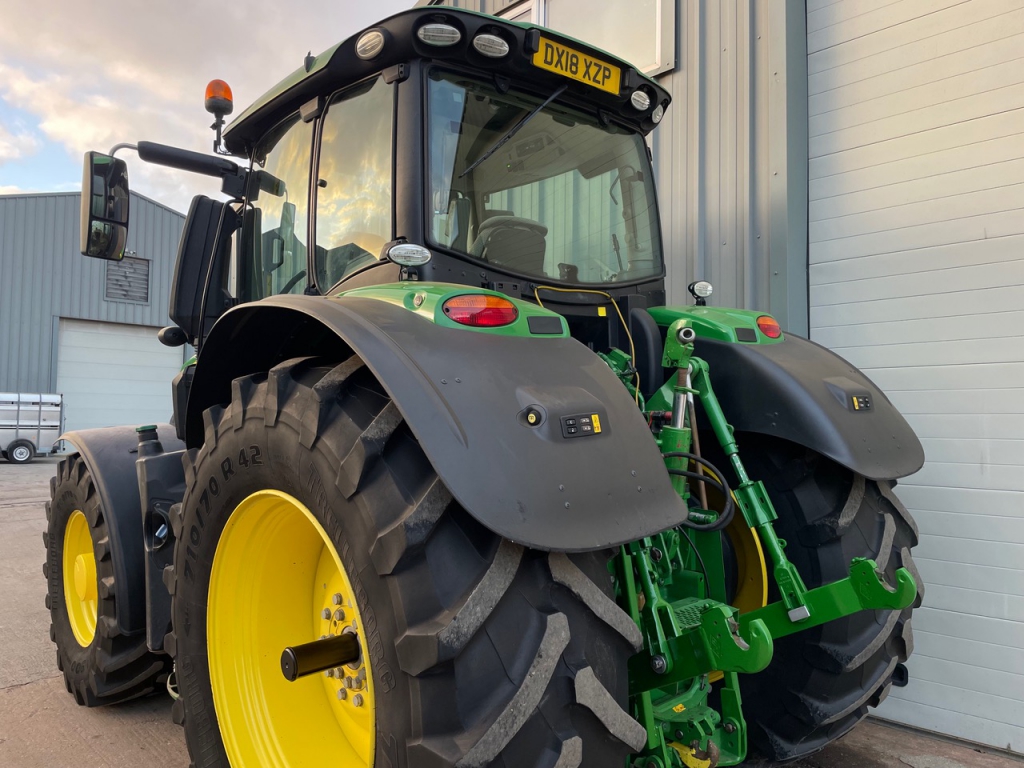 John Deere 6250R