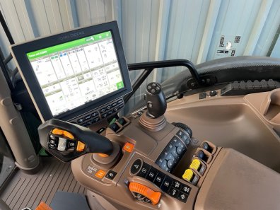 John Deere 6250R