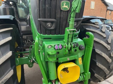John Deere 6250R