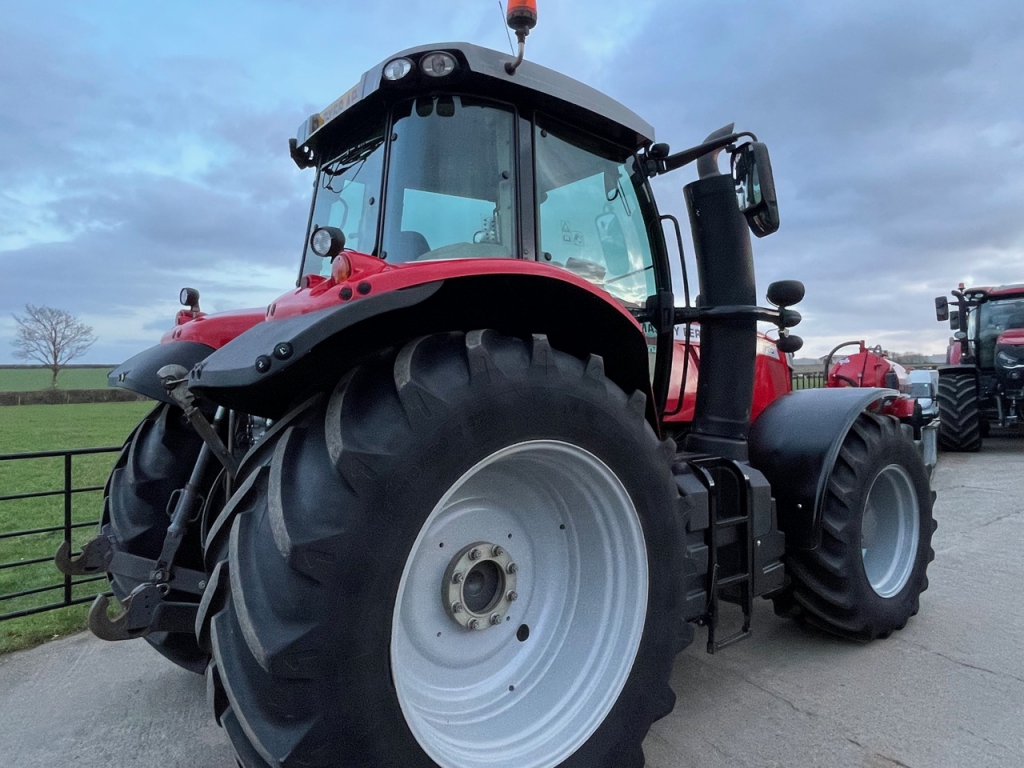 Massey Ferguson 7720S Efficient