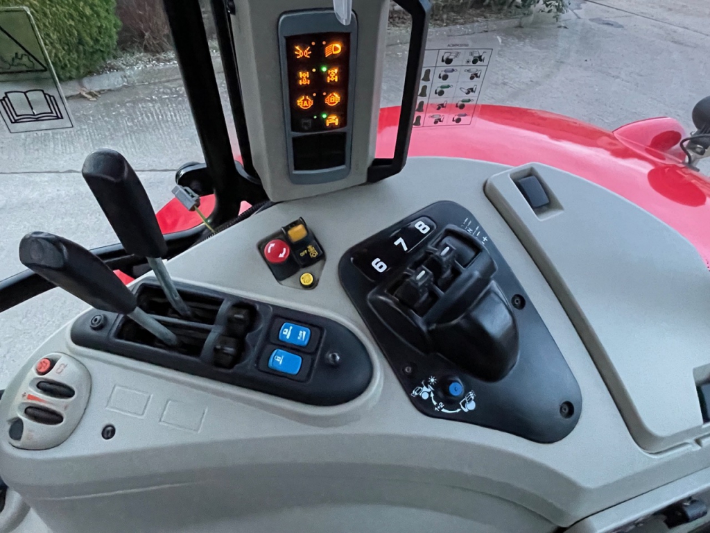 Massey Ferguson 7720S Efficient