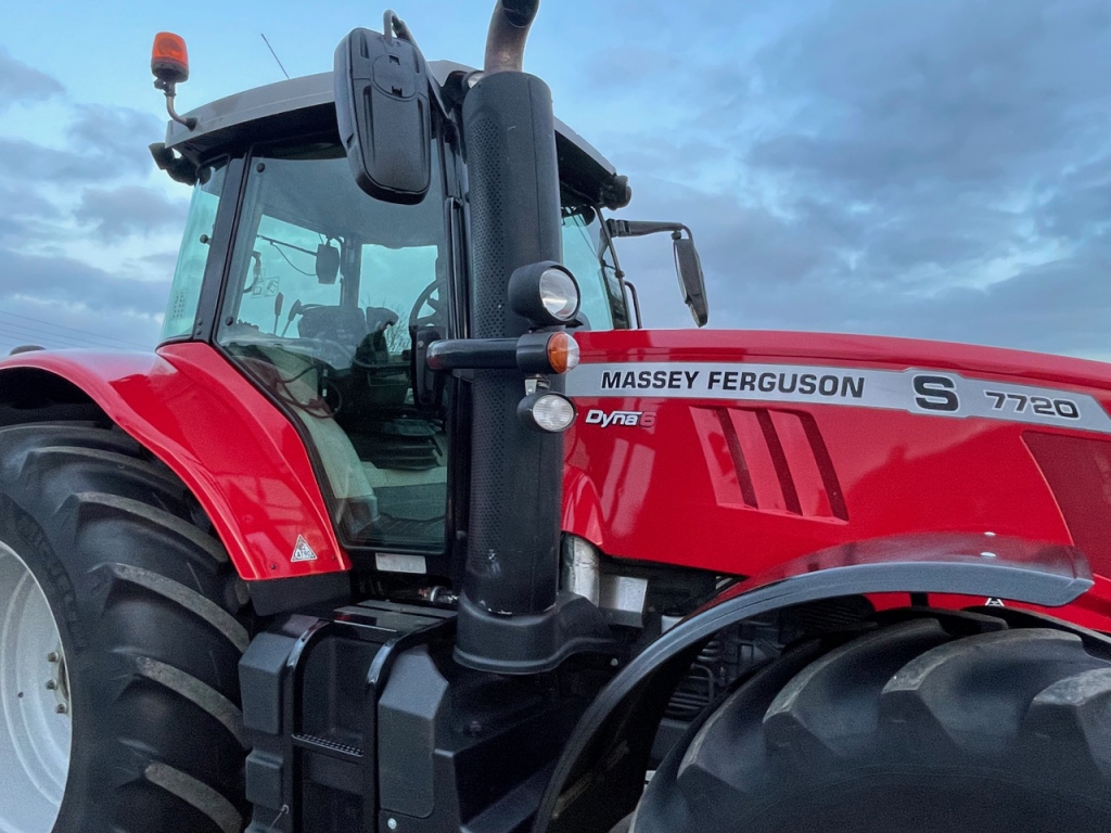 Massey Ferguson 7720S Efficient