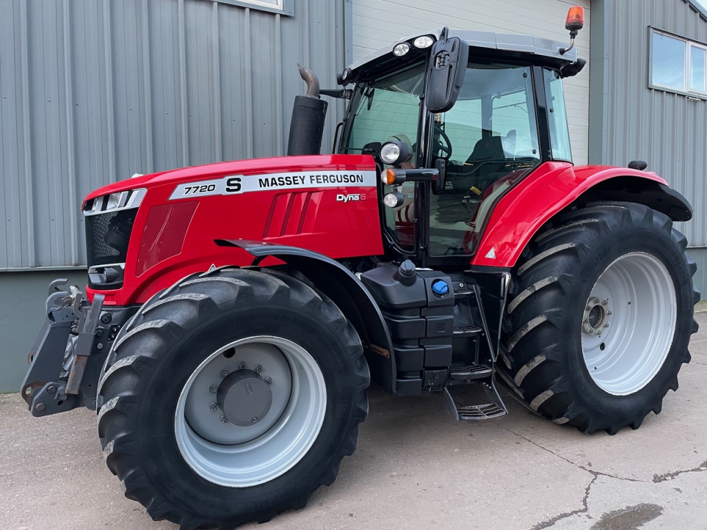 Massey Ferguson 7720S Efficient