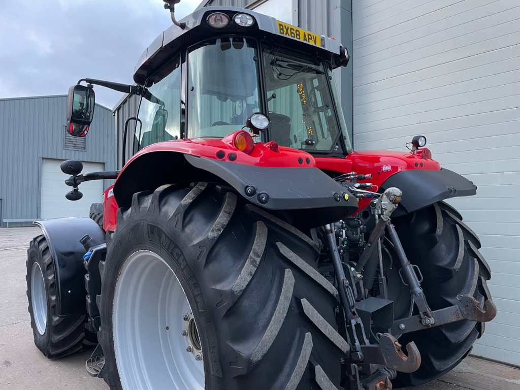 Massey Ferguson 7720S Efficient