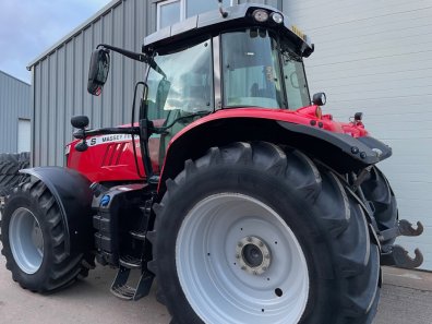 Massey Ferguson 7720S Efficient