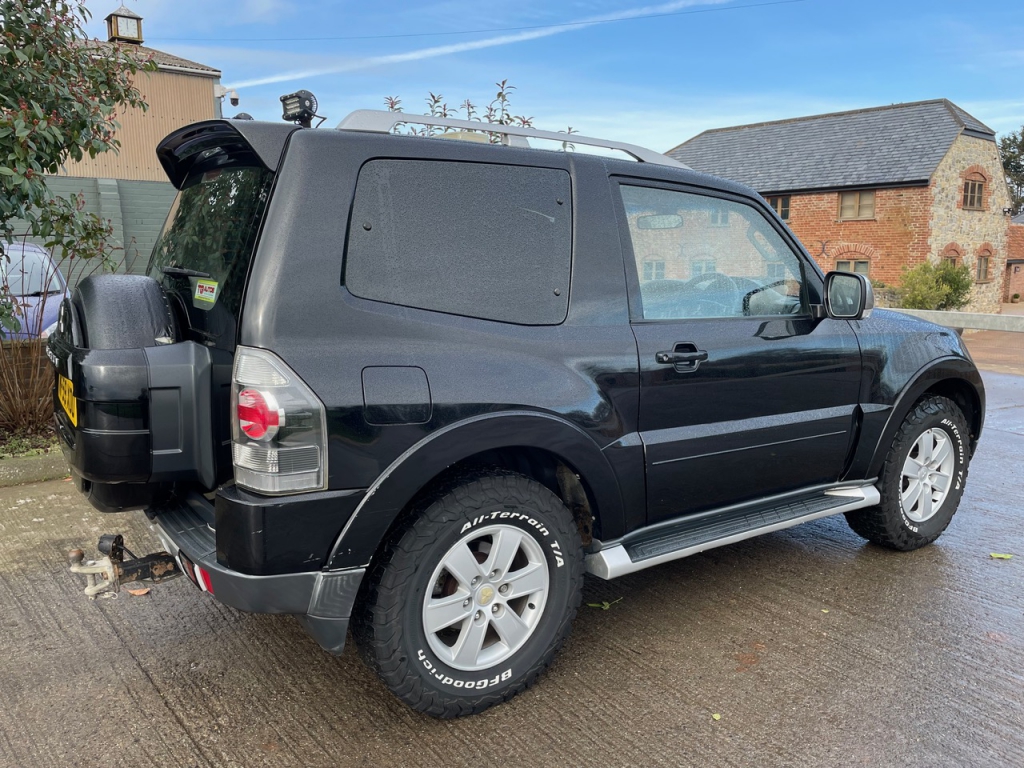 Mitsubishi Shogun 4Work Warrior commercial 3.2 diesel