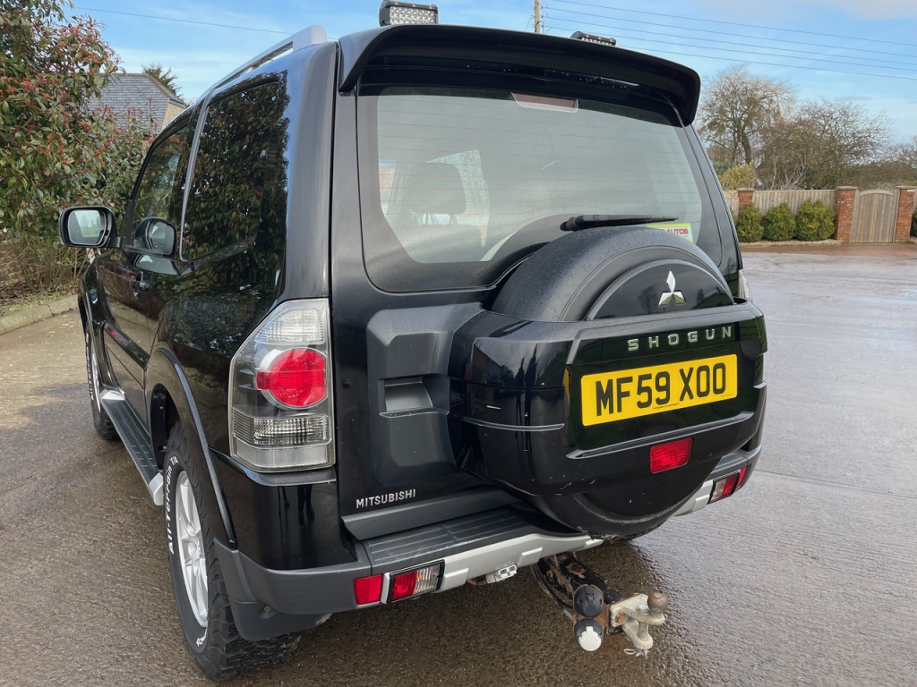 Mitsubishi Shogun 4Work Warrior commercial 3.2 diesel
