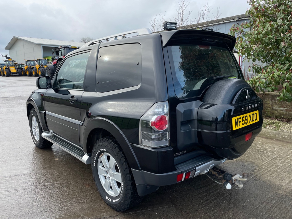 Mitsubishi Shogun 4Work Warrior commercial 3.2 diesel
