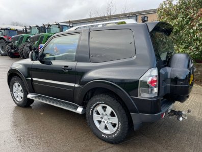 Mitsubishi Shogun 4Work Warrior commercial 3.2 diesel