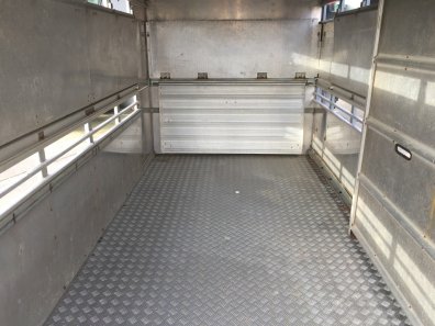 Ifor Williams TA510G 12ft livestock trailer