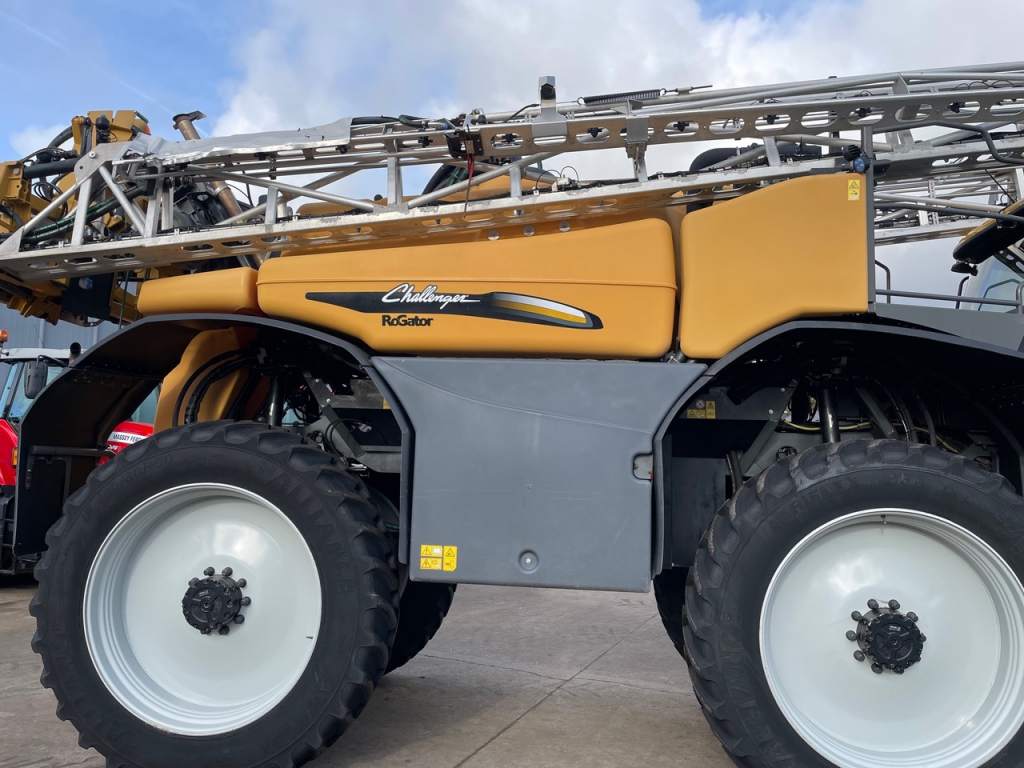 Challenger RoGator RG655D sprayer