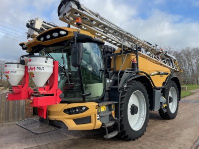 Challenger RoGator RG655D sprayer